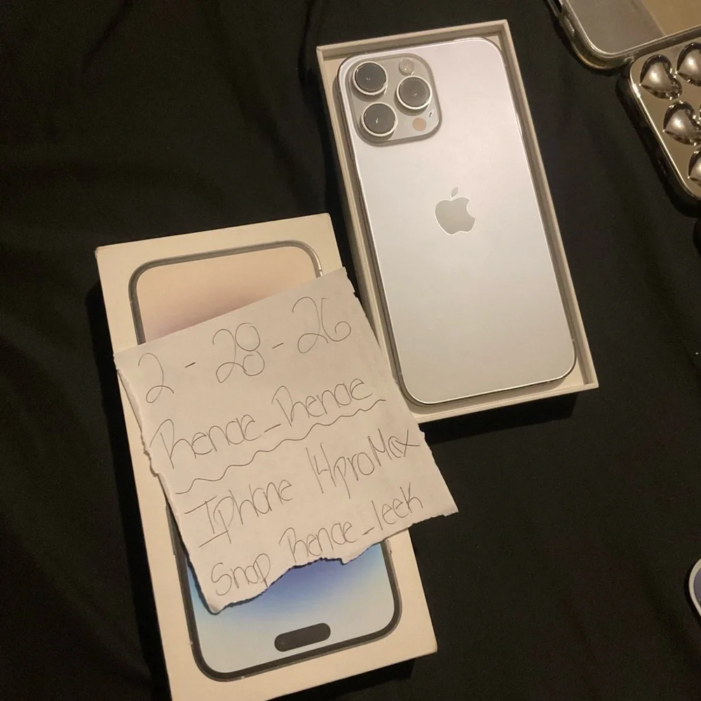 Silver iPhone 14 Pro Max 256GB NO SIM RESTRICTIONS